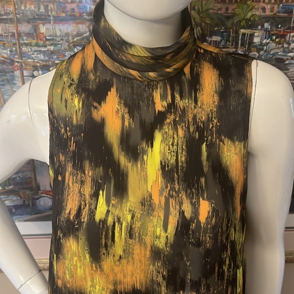 HIGH NECK SLEEVELESS TOP - Picture 3 of 7